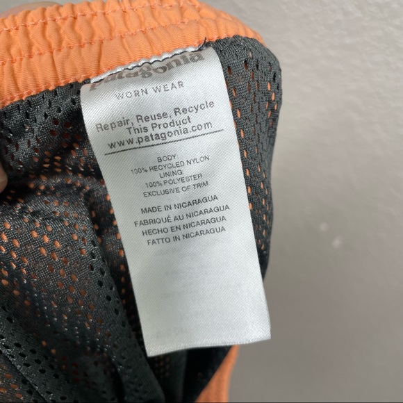 Patagonia Mens Size XL Baggies 5 Inch Shorts Orange Mesh Lined Elastic Waist - Picture 8 of 10